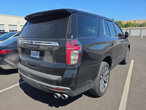 Used 2021 Chevrolet Tahoe High Country w/ Premium Package AWD/4WD image 3