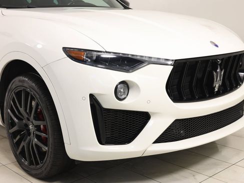 Used 2021 Maserati Levante GTS AWD/4WD image 37