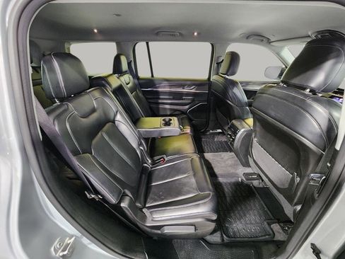 Used 2021 Jeep Grand Cherokee L Limited image 35