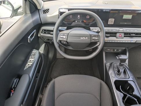 New 2026 Kia K4 FWD image 14