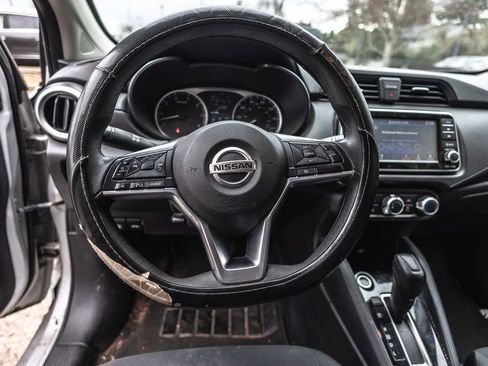 Used 2020 Nissan Versa S image 10