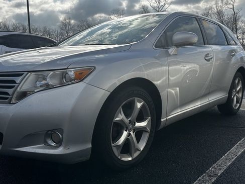 Used 2009 Toyota Venza image 2