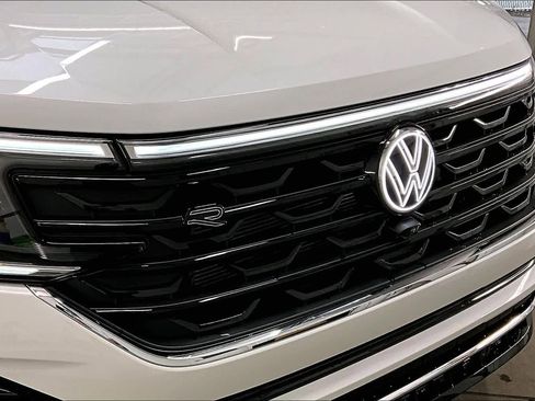 New 2026 Volkswagen Atlas Cross Sport SEL Premium R-Line image 34