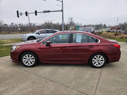 Used 2017 Subaru Legacy 2.5i Premium image 4