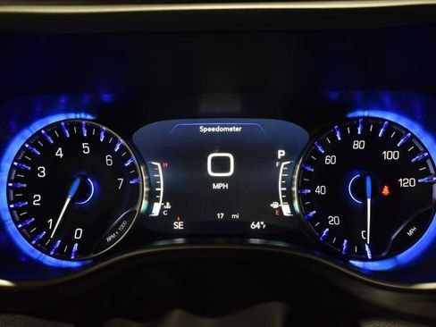 New 2026 Chrysler Pacifica Select FWD image 23