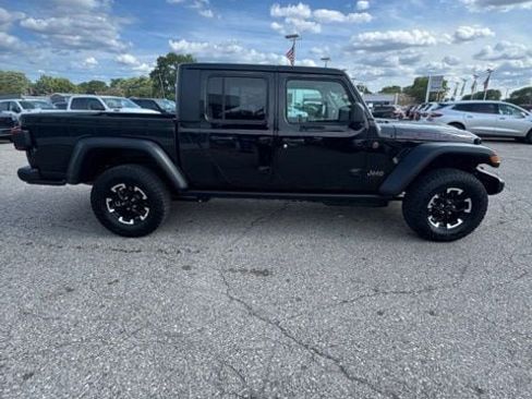 Used 2026 Jeep Gladiator Rubicon AWD/4WD image 4