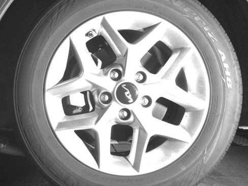 Used 2025 Kia Soul LX w/ LX Technology Package image 9