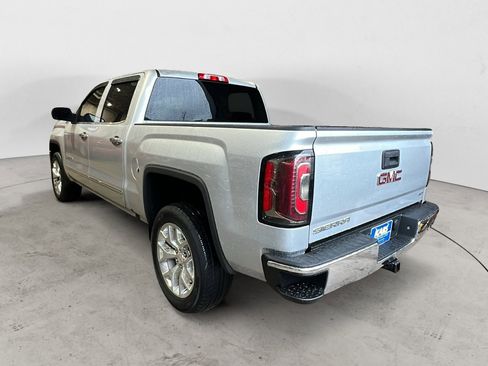 Used 2017 GMC Sierra 1500 SLT w/ SLT Premium Package AWD/4WD image 4