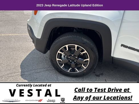Used 2023 Jeep Renegade Latitude w/ Sun/Sound Group AWD/4WD image 37
