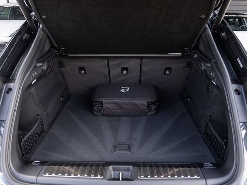 New 2025 Porsche Macan 4S Electric image 39