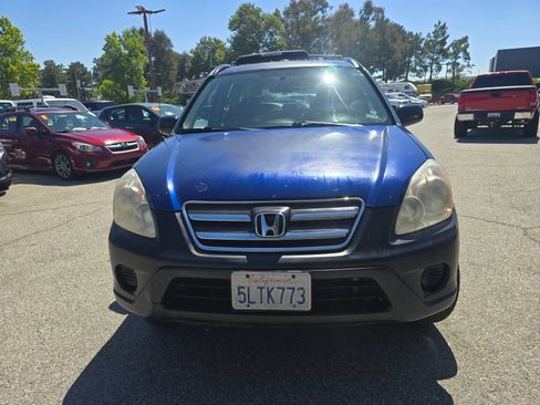 Used 2005 Honda CR-V LX image 2