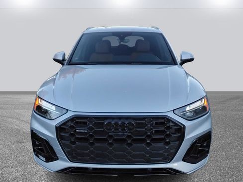 Certified 2025 Audi Q5 e Premium Plus w/ Premium Plus Package image 2