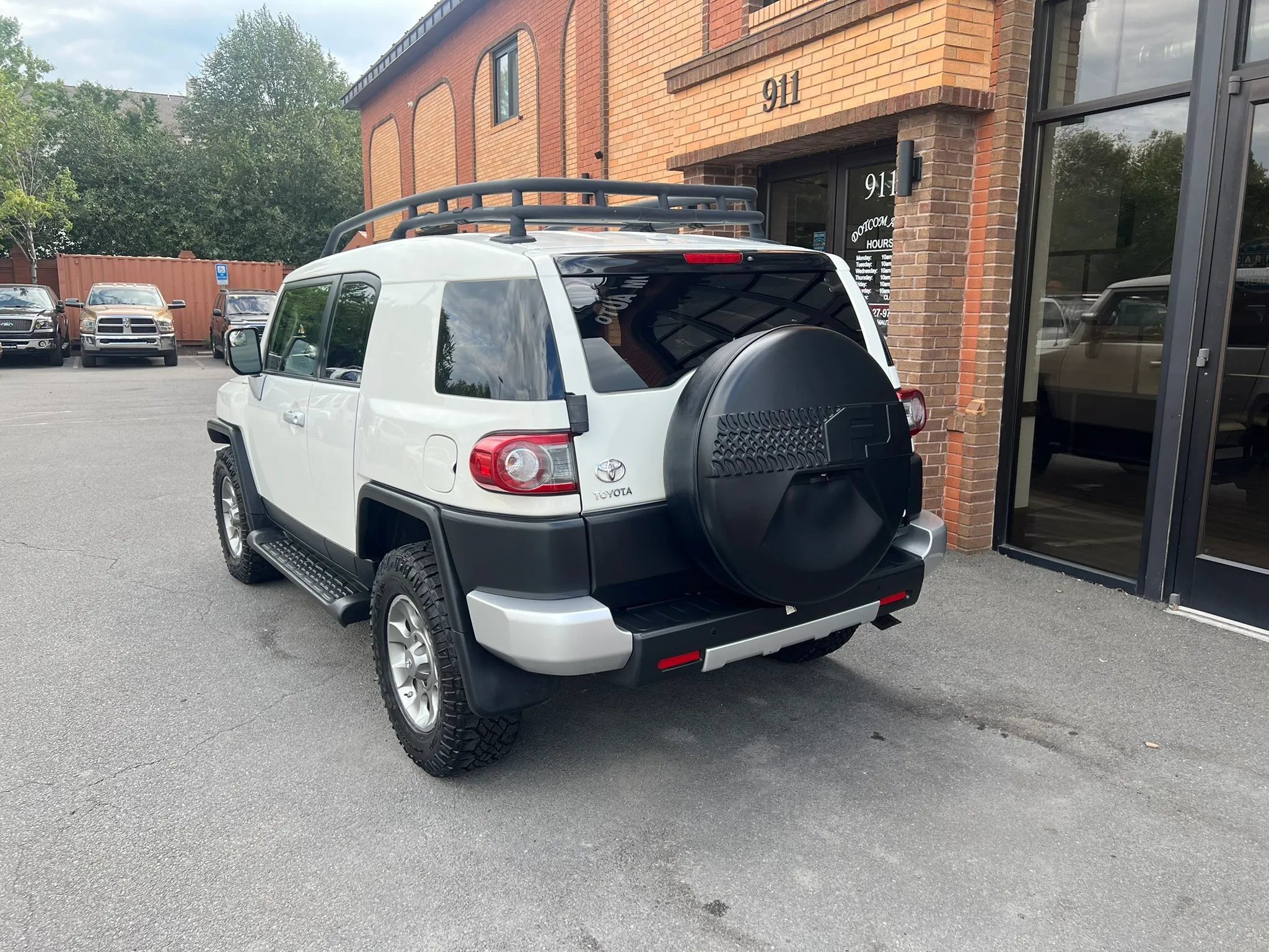 Used 2013 Toyota FJ Cruiser 4WD w/ Upgrade Pkg image 5