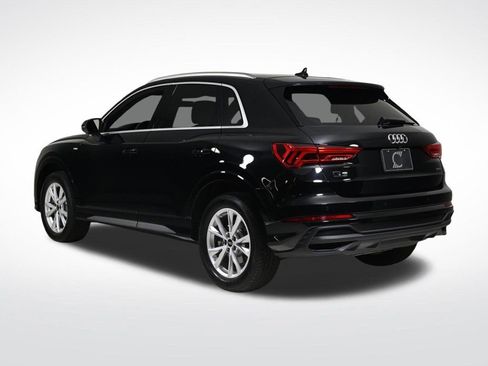 Certified 2025 Audi Q3 2.0T Premium w/ Convenience Package image 3