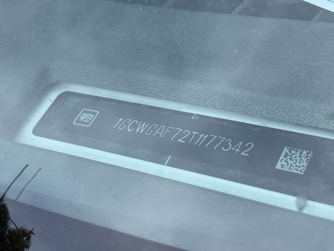 New 2026 Chevrolet Express 2500 w/ Driver Convenience Package image 32