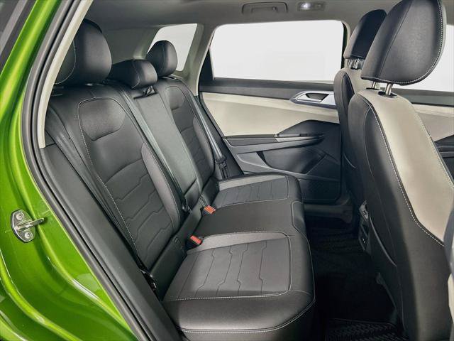 New 2027 Volkswagen Taos SE AWD/4WD image 27