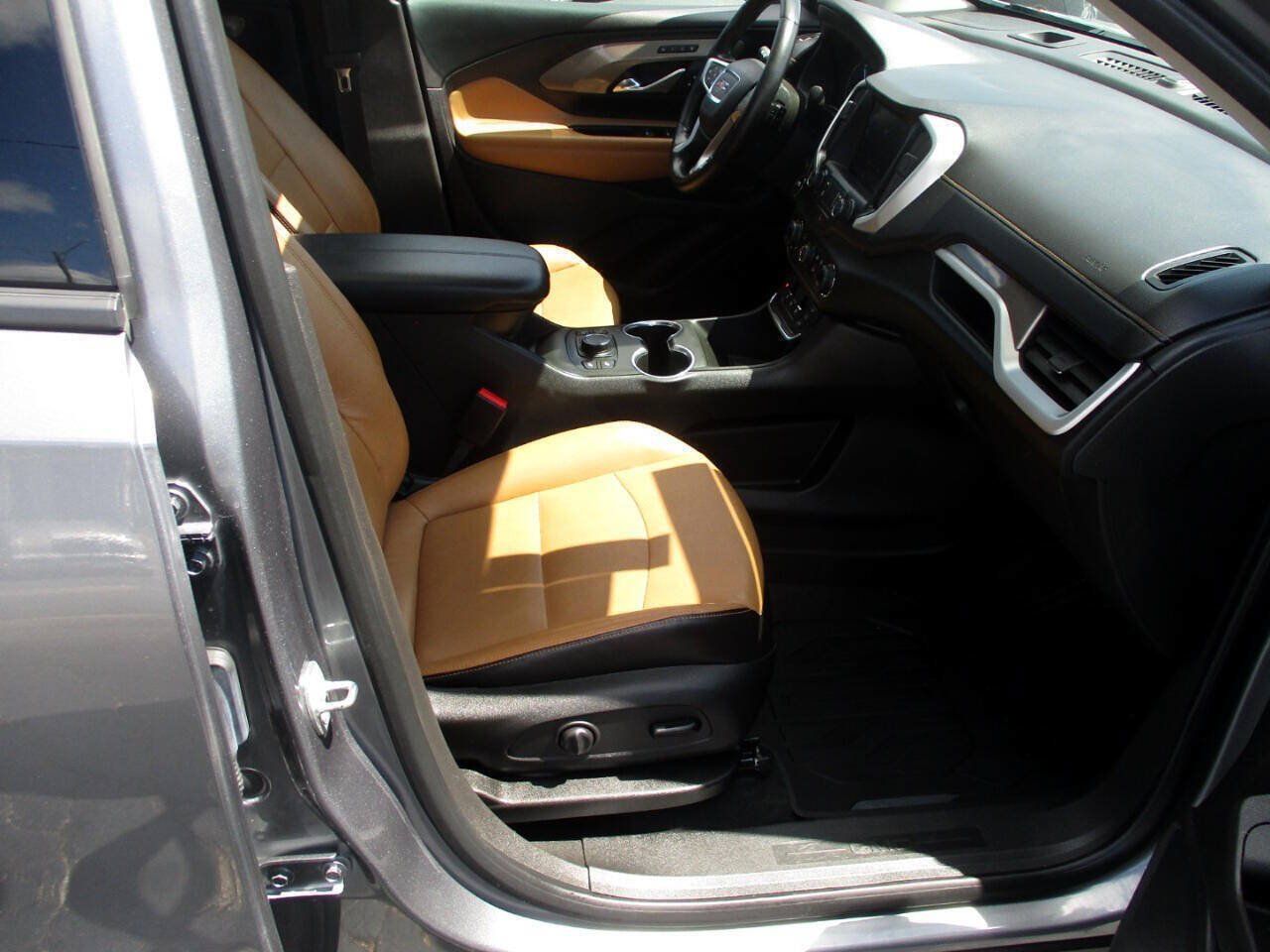Used 2021 GMC Terrain SLT AWD/4WD image 15