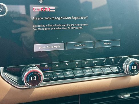 Used 2026 GMC Canyon AT4 w/ Technology Plus Package AWD/4WD image 14