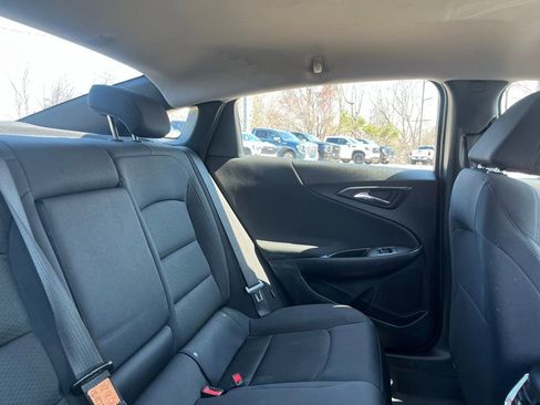 Used 2023 Chevrolet Malibu LT FWD image 33