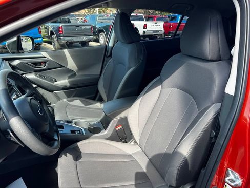 Used 2025 Subaru Crosstrek 2.5i Premium AWD/4WD image 17