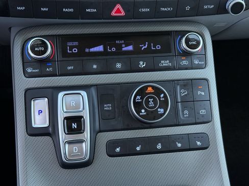 Used 2024 Hyundai Palisade SEL w/ Premium Package AWD/4WD image 18