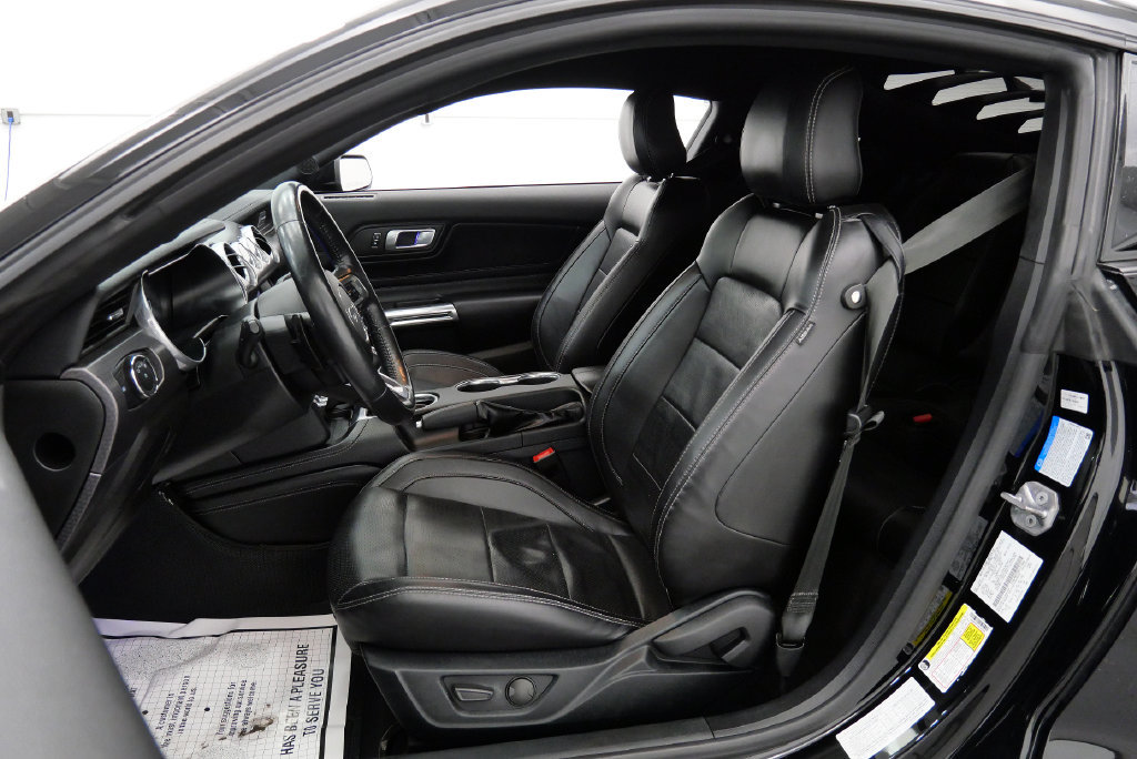 Used 2022 Ford Mustang GT Premium w/ GT Performance Package RWD image 12