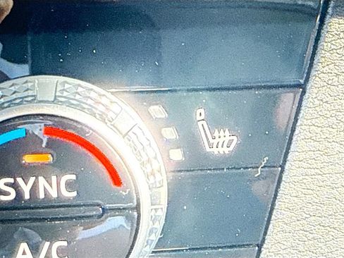 New 2026 Mitsubishi Outlander SE image 21