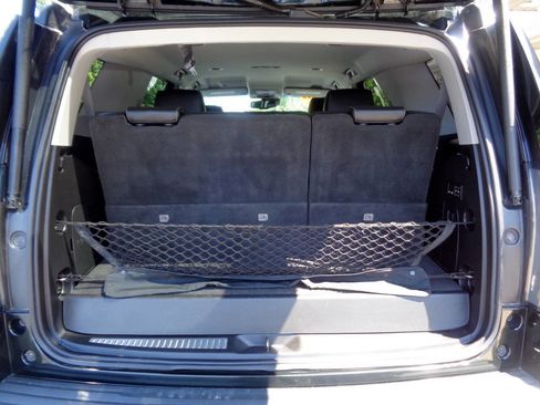 Used 2016 GMC Yukon SLT image 28