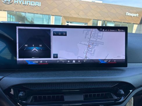 Used 2025 BMW 430i xDrive Convertible w/ M Sport Package AWD/4WD image 10
