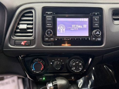 Used 2021 Honda HR-V LX image 16