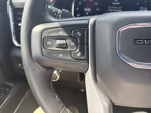 Used 2024 GMC Sierra 1500 Denali w/ Technology Package AWD/4WD image 19