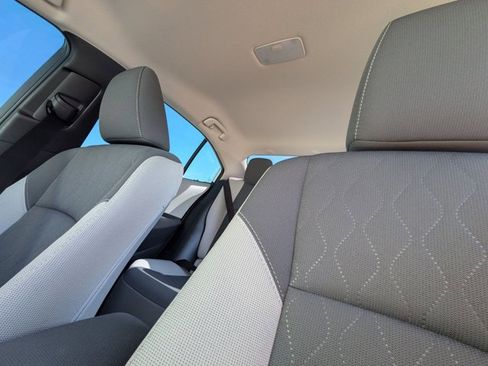 Used 2025 Toyota Corolla LE FWD image 15