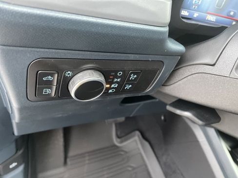 New 2025 Ford Maverick XL w/ Equipment Group 101A image 25