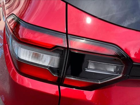 Used 2025 Honda Pilot EX-L image 26