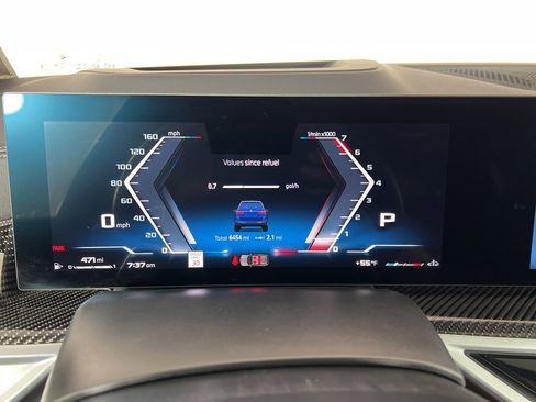 Used 2025 BMW X7 M60i w/ Climate Comfort Package image 19