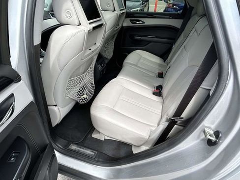Used 2013 Cadillac SRX Luxury w/ Driver Awareness Package FWD image 9