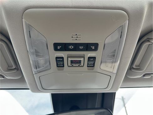 Used 2019 Toyota RAV4 XLE Premium image 28