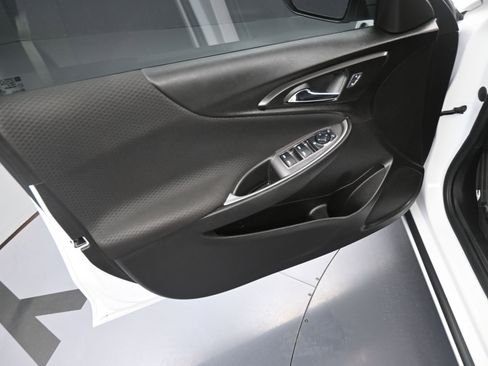 Certified 2024 Chevrolet Malibu RS image 13