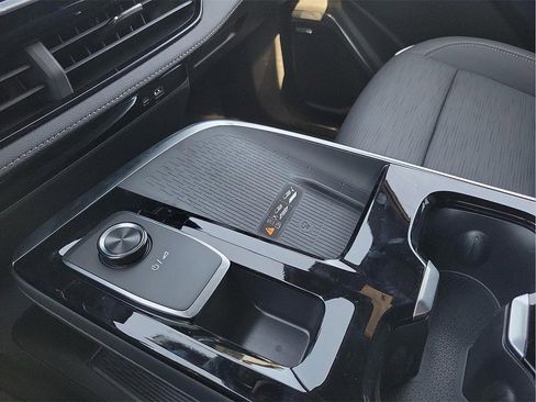 New 2025 Buick Enclave Sport Touring w/ Super Cruise Package image 20