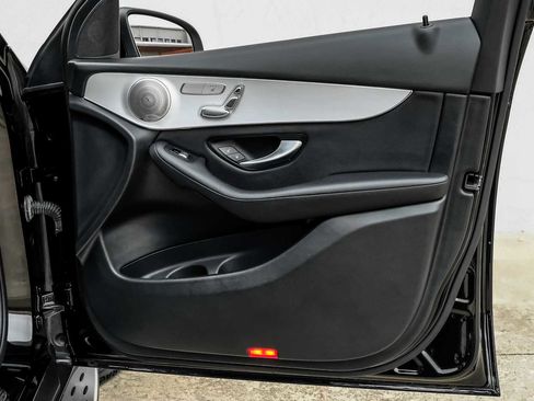 Used 2021 Mercedes-Benz GLC 300 4MATIC Coupe image 46