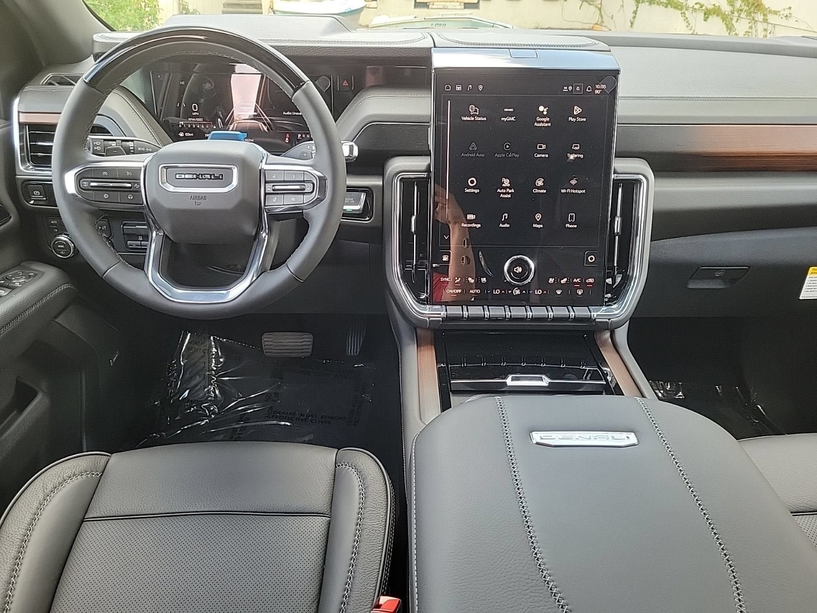 New 2026 GMC Yukon Denali w/ Denali Reserve Package AWD/4WD image 16