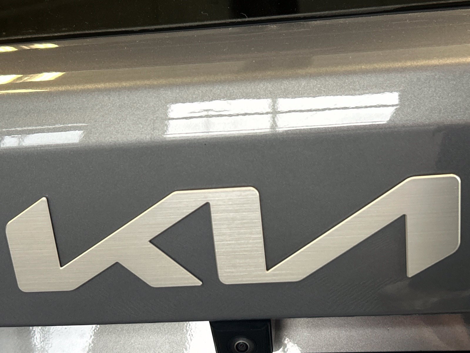 Used 2025 Kia Sorento LX FWD image 7
