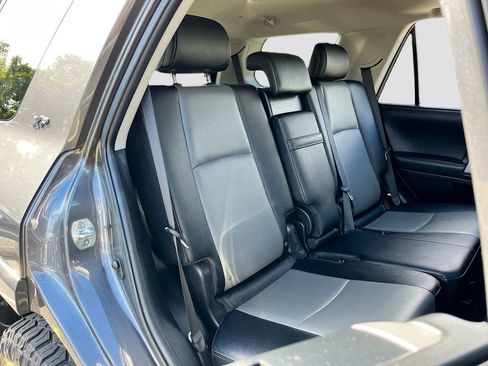 Used 2023 Toyota 4Runner SR5 Premium w/ Moonroof Package AWD/4WD image 27