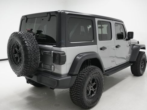 Used 2018 Jeep Wrangler Unlimited Sport S image 4