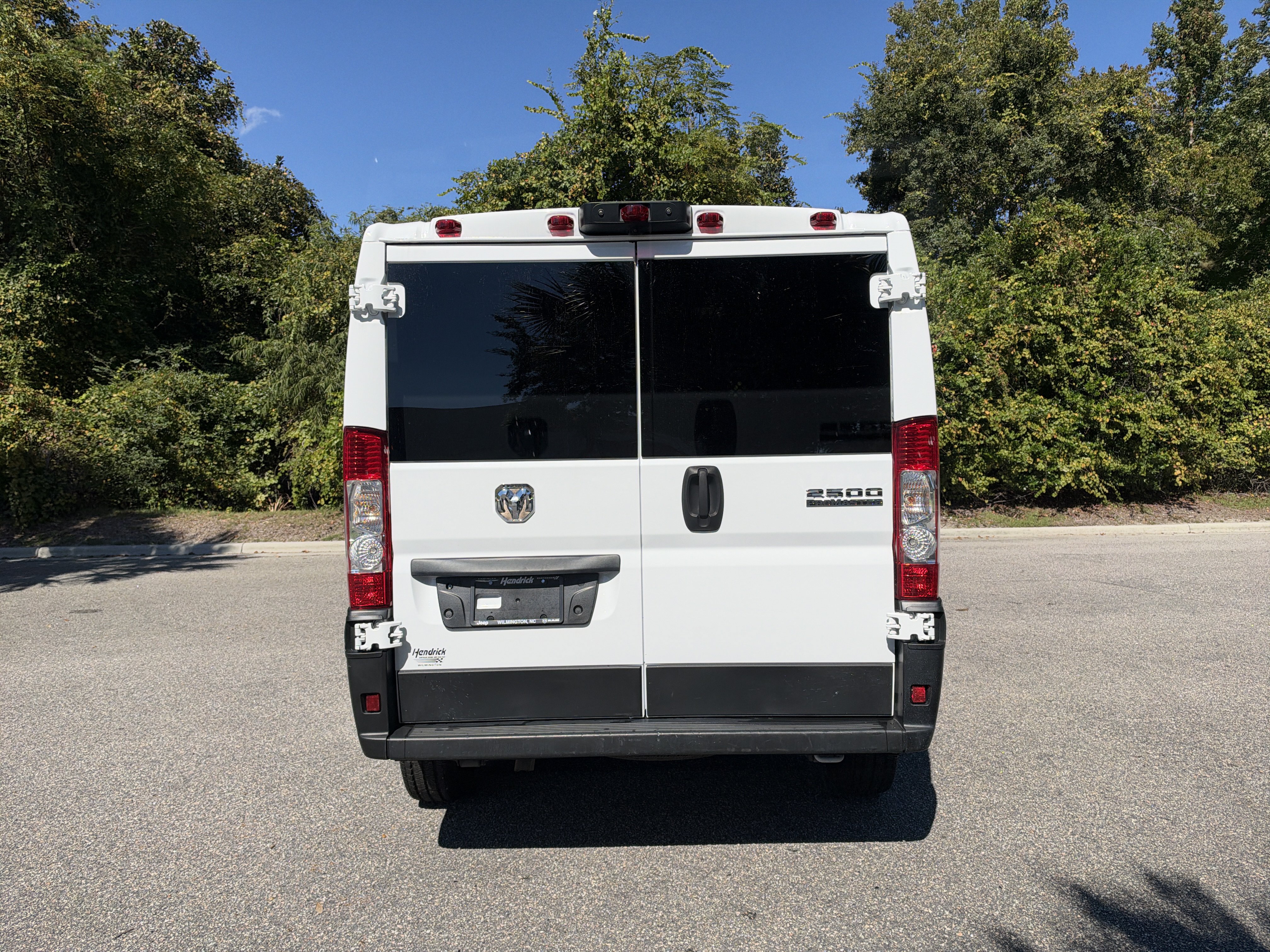 Used 2025 RAM ProMaster 2500 w/ U-Haul Equipment Group FWD image 8