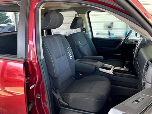 Used 2014 Nissan Titan PRO-4X AWD/4WD image 9