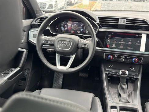 Used 2025 Audi Q3 2.0T Premium w/ Convenience Package AWD/4WD image 31