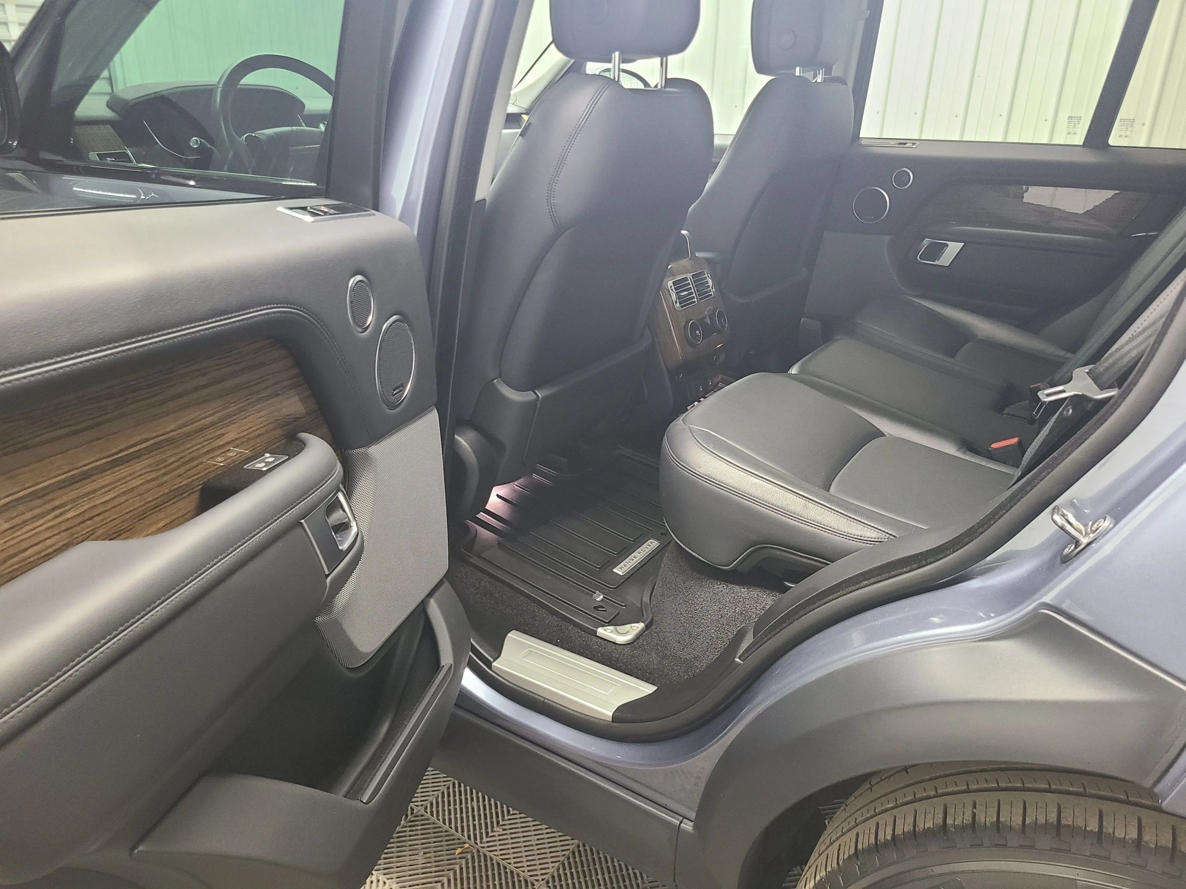Used 2021 Land Rover Range Rover AWD/4WD image 37