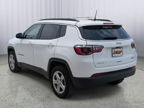 Used 2024 Jeep Compass Latitude w/ Altitude Special Edition AWD/4WD image 3