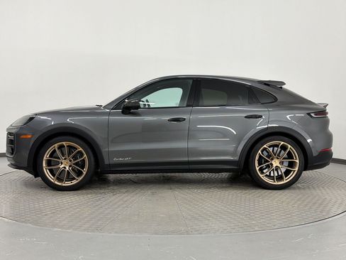 Certified 2024 Porsche Cayenne Turbo GT AWD/4WD image 2